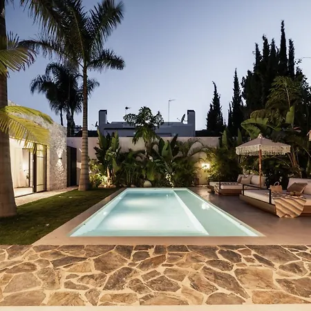 Matda Beachfront Puente - Villa Marbella