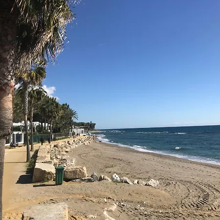 Villa Matda Beachfront Puente - Marbella